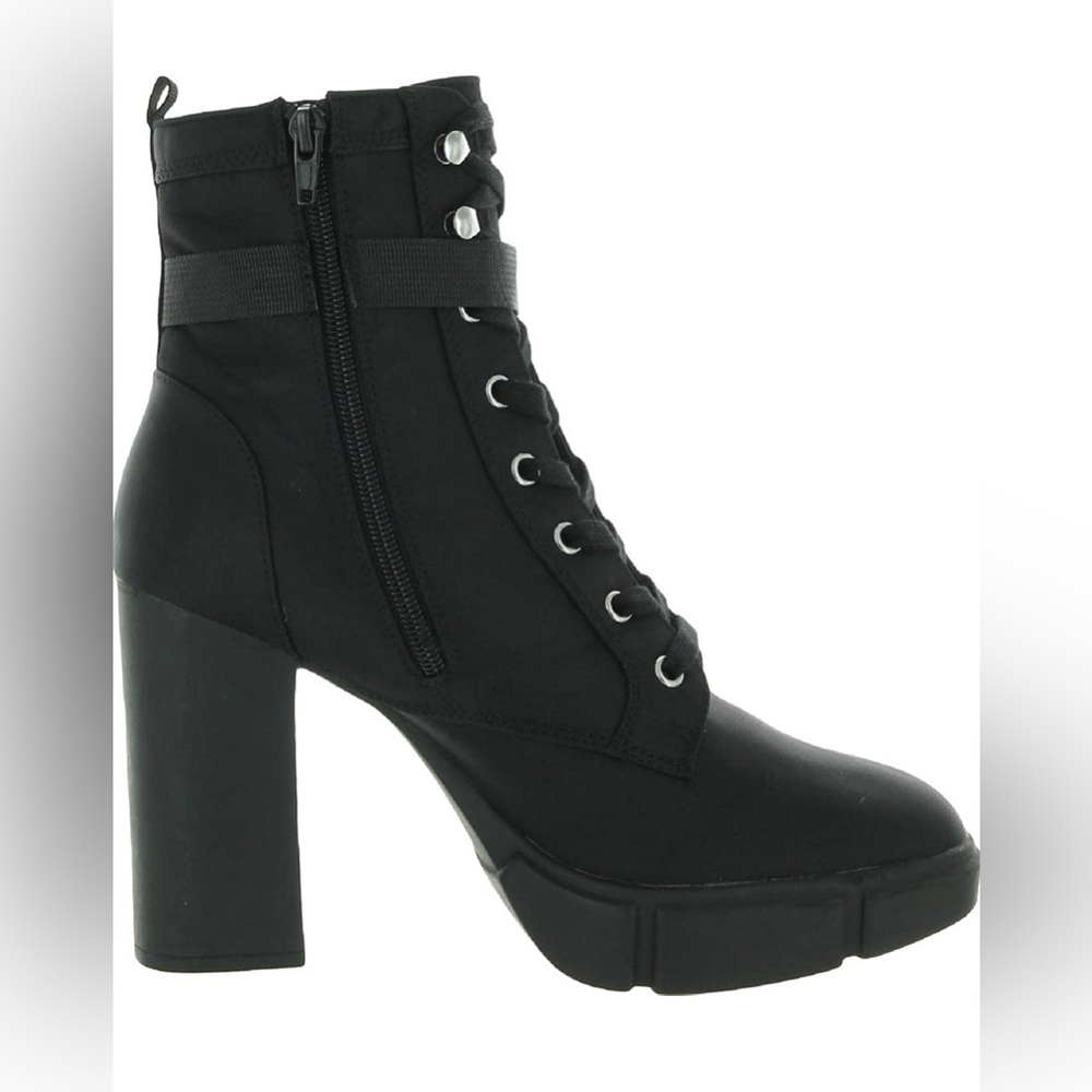 Brand New Never Worn Steve Madden Herrick Black Heeled Boots with Pocket Size 7
